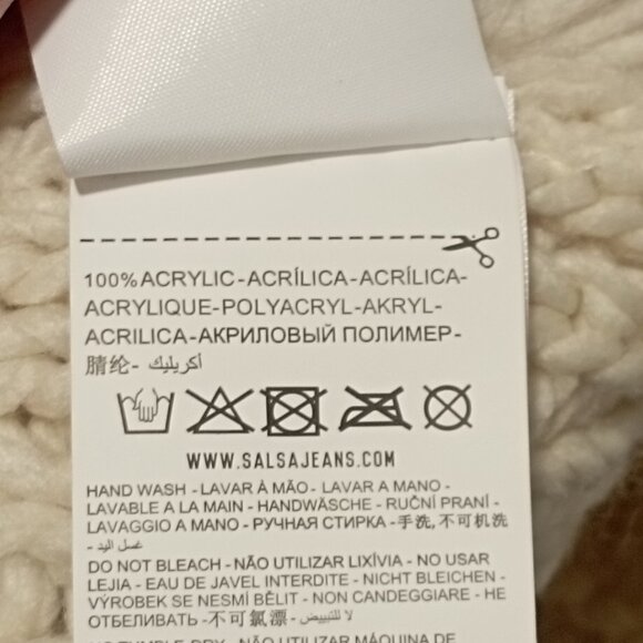 Winter scarve Salsa - Picture 3 of 3